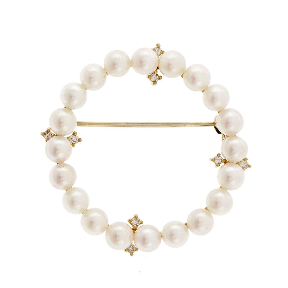 Estate Classic Cultured Pearl Circle Pin 18k Yellow Gold Diamond Accents
