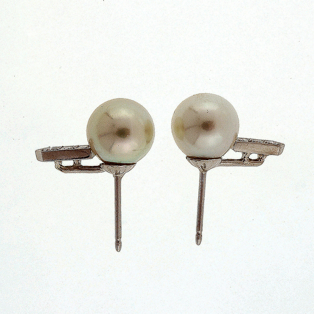 Art Deco .18 Carat Diamond Cultured Pearl White Gold Earrings – image 4
