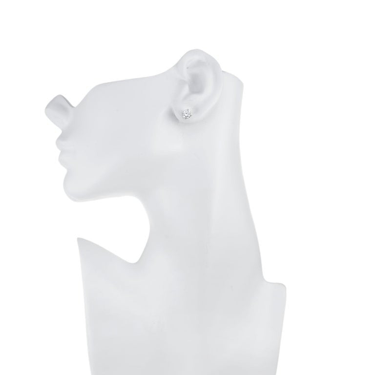Peter Suchy 1.42 Carat Diamond Platinum Stud Earrings – image 9