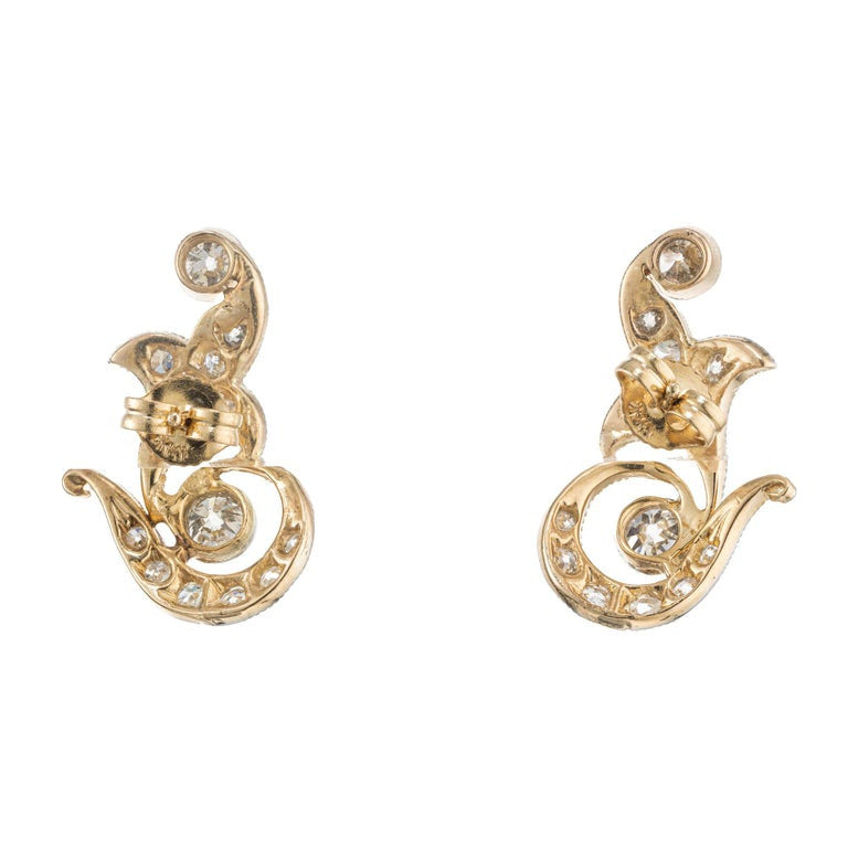 1.00 Carat Diamond Yellow Gold Swirl Earrings – image 3