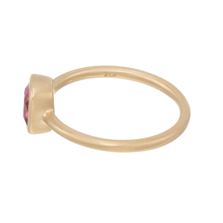Peter Suchy .94 Carat Cushion Spinel Yellow Gold Bezel Set Engagement Ring – image 4