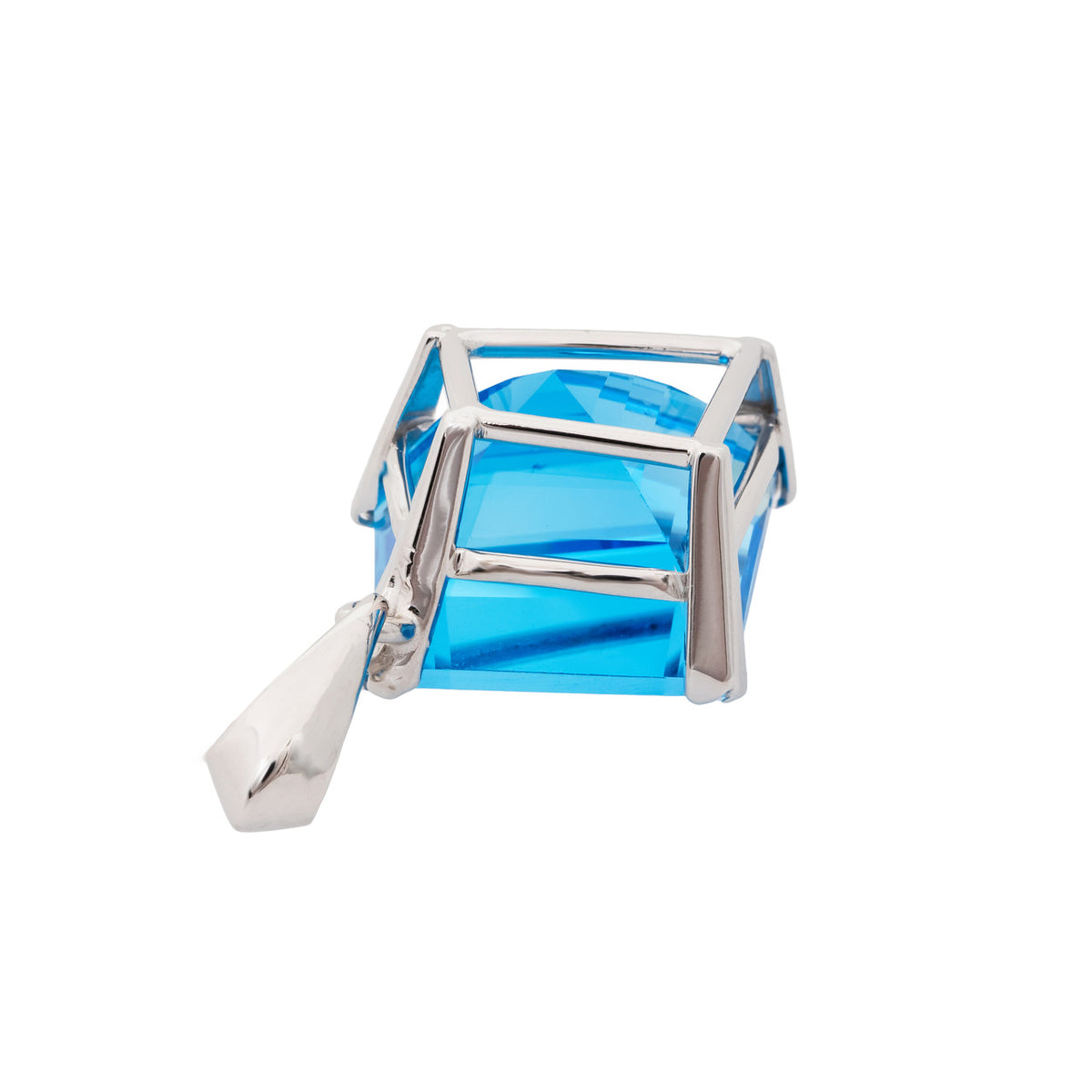 37.00 Carat Topaz White Gold Kite Shape Pendant – image 5