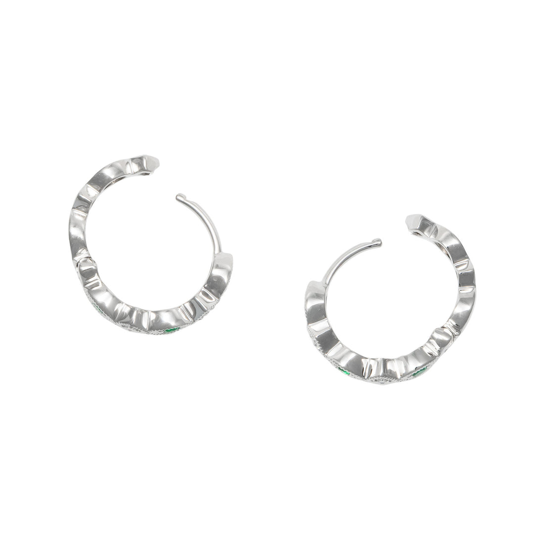 Peter Suchy .18 Carat Emerald Diamond White Gold Hoop Earrings – image 5