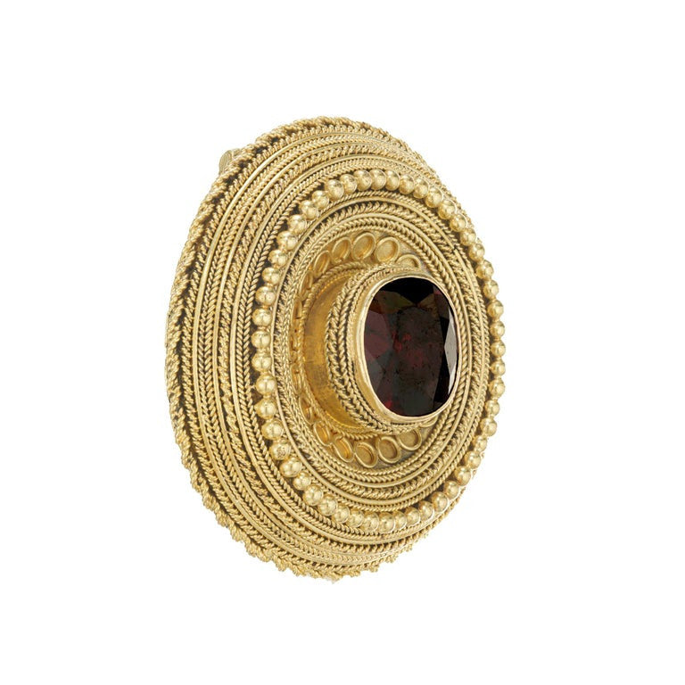 Victorian 1860 Renaissance Revival 2.20 Carat Garnet Yellow Gold Brooch – image 2