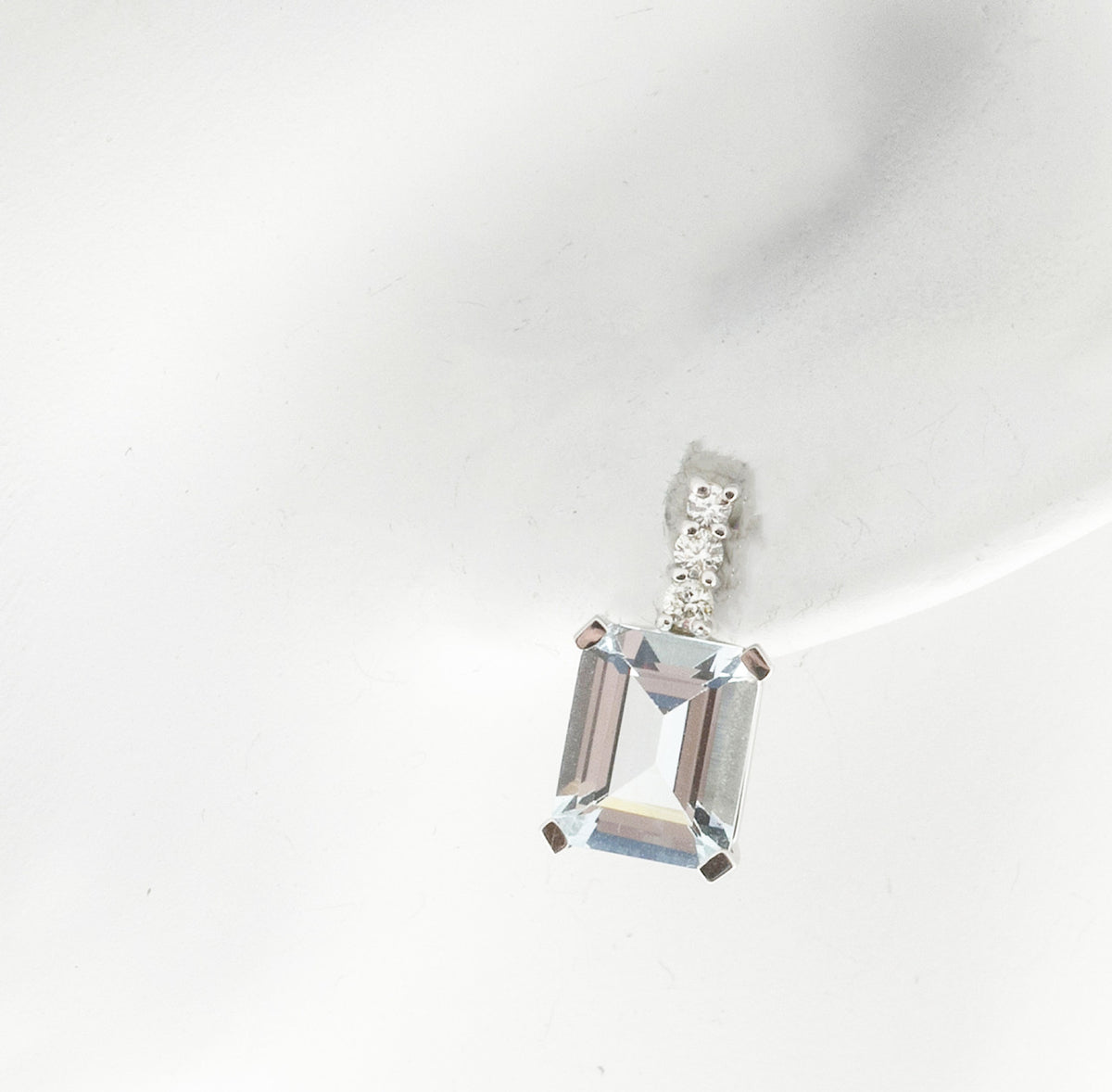 4.00 Carat Aqua Diamond White Gold Drop Earrings – image 9