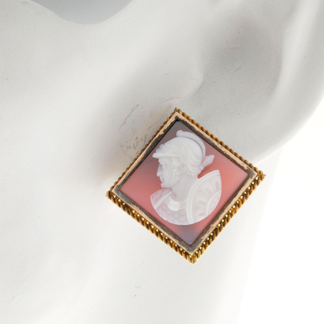 Vintage Hand Carved Sardonyx Intaglio 14K Frame Earrings Roman/Greek Soldier – image 7
