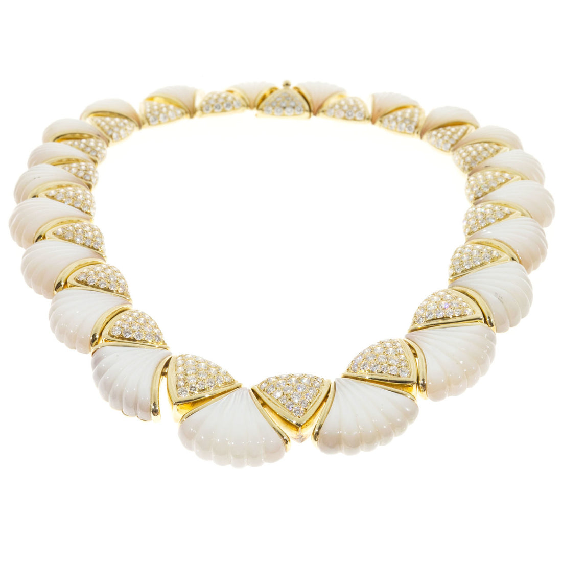 Gemlok 14.01 Carat Diamond Mother of Pearl yellow Gold Necklace﻿ – image 4