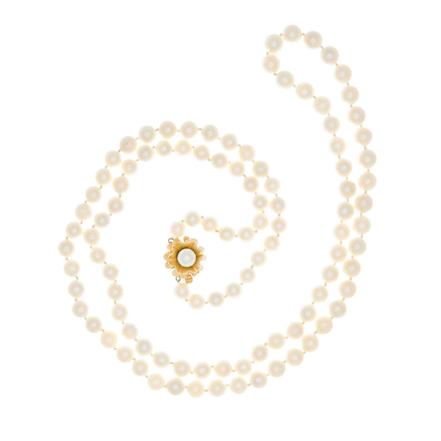 Vintage 1950s Cultured Pearl Yellow Gold Necklace Flower Catch