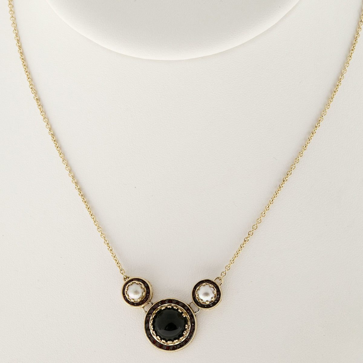 10mm Cabochon Onyx 5.5mm Mobe Cultured Pearl Channel Garnet 14k Necklace – image 4