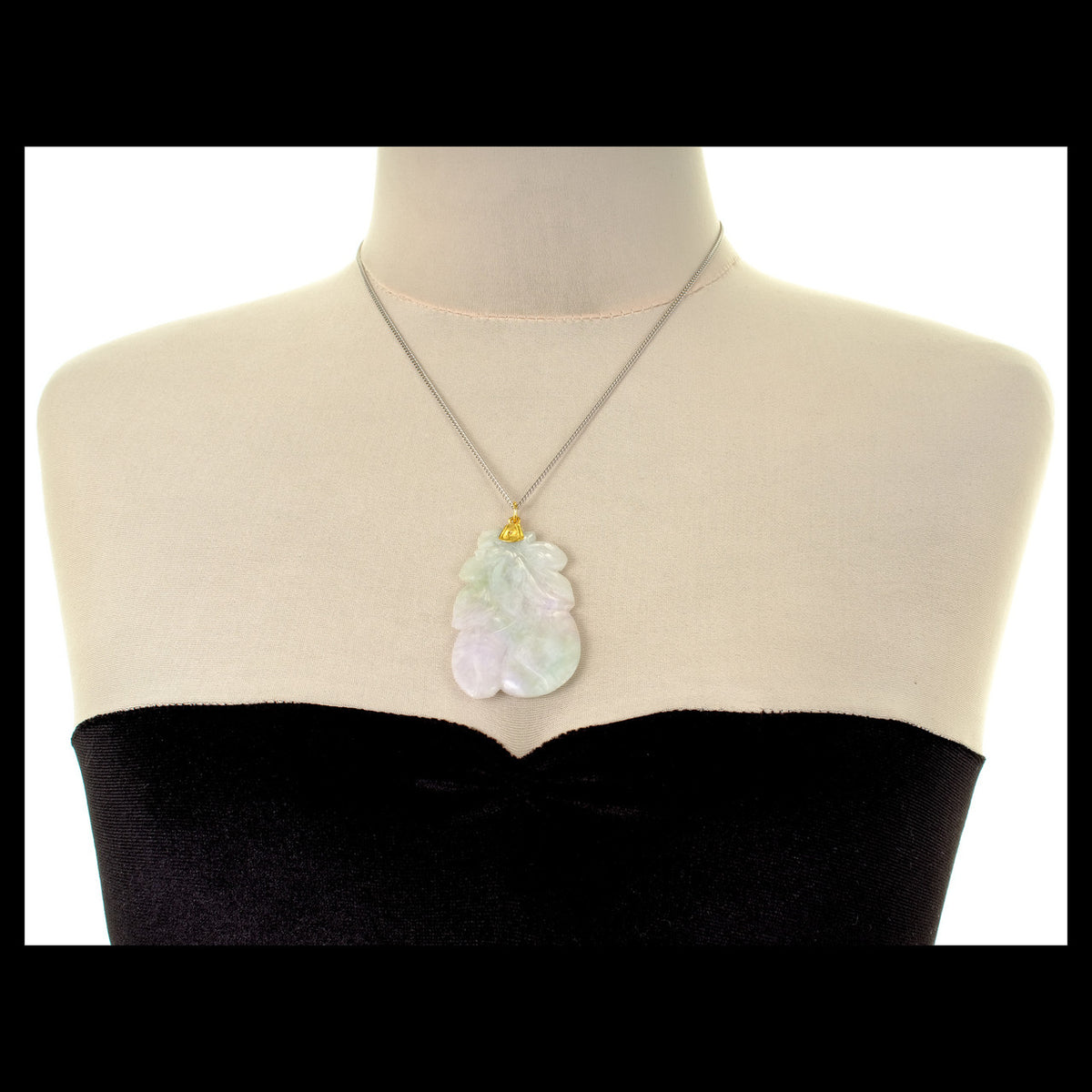 GIA Certified Jadeite Jade Carved Yellow Gold Pendant – image 4