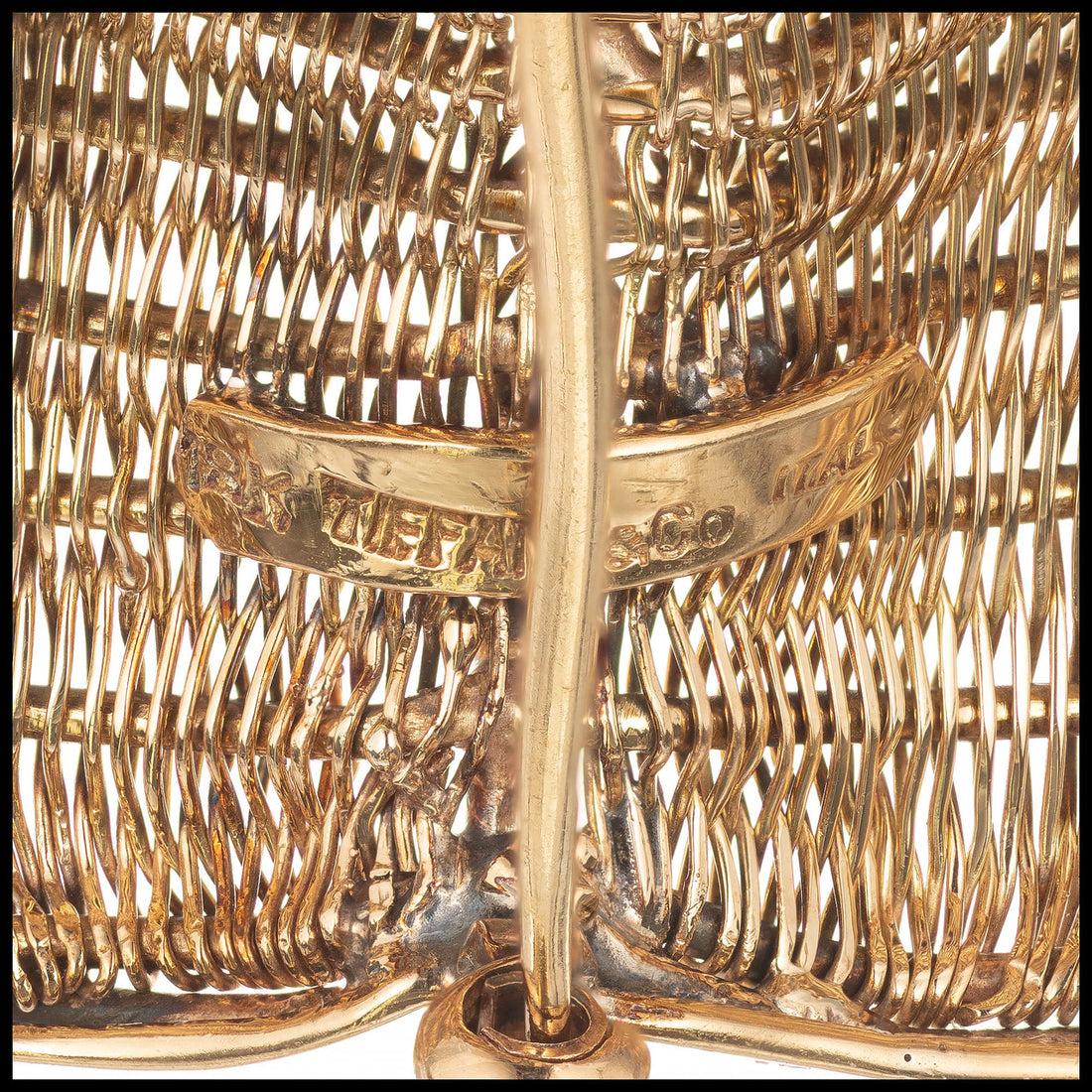 Tiffany & Co. Yellow Gold Mid-Century Wire Leaf Brooch – image 3