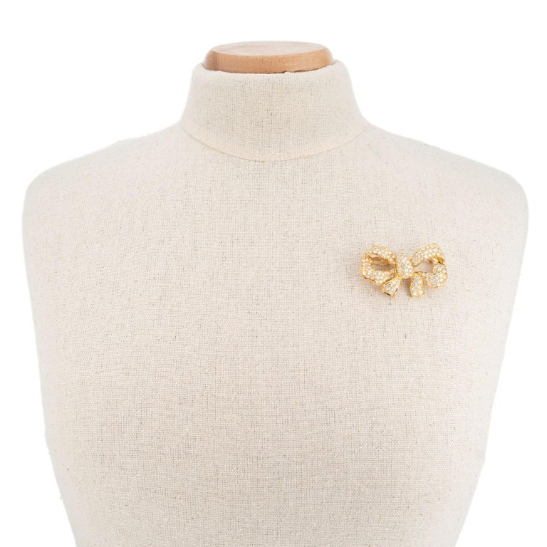 5.25 Carat Diamond 18k Yellow Gold Bow Brooch – image 5