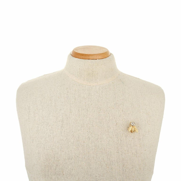 .42 Carat Diamond Two Tone Gold Bee Brooch – image 6
