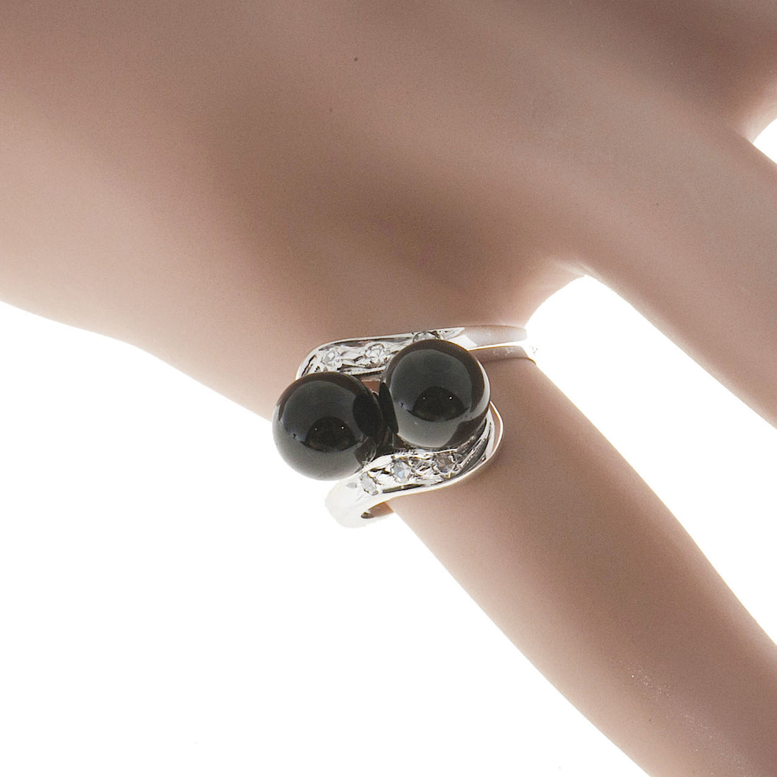 Vintage 1950s 2 7mm Black Onyx Beads 14k Gold Single Cut Diamond Swirl Ring – image 2
