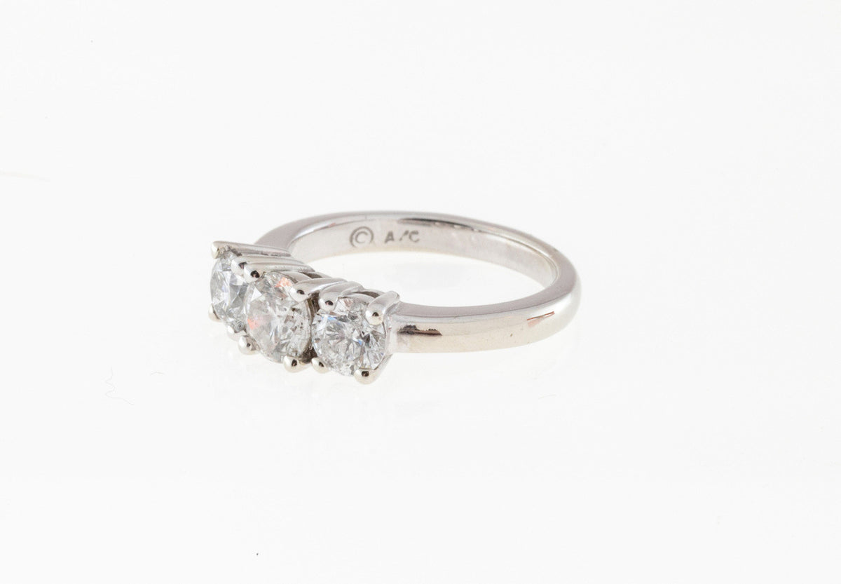 Vintage 3 Stone Bright White Diamond Ring .71ct Center .90ct Sides 14k Gold – image 2