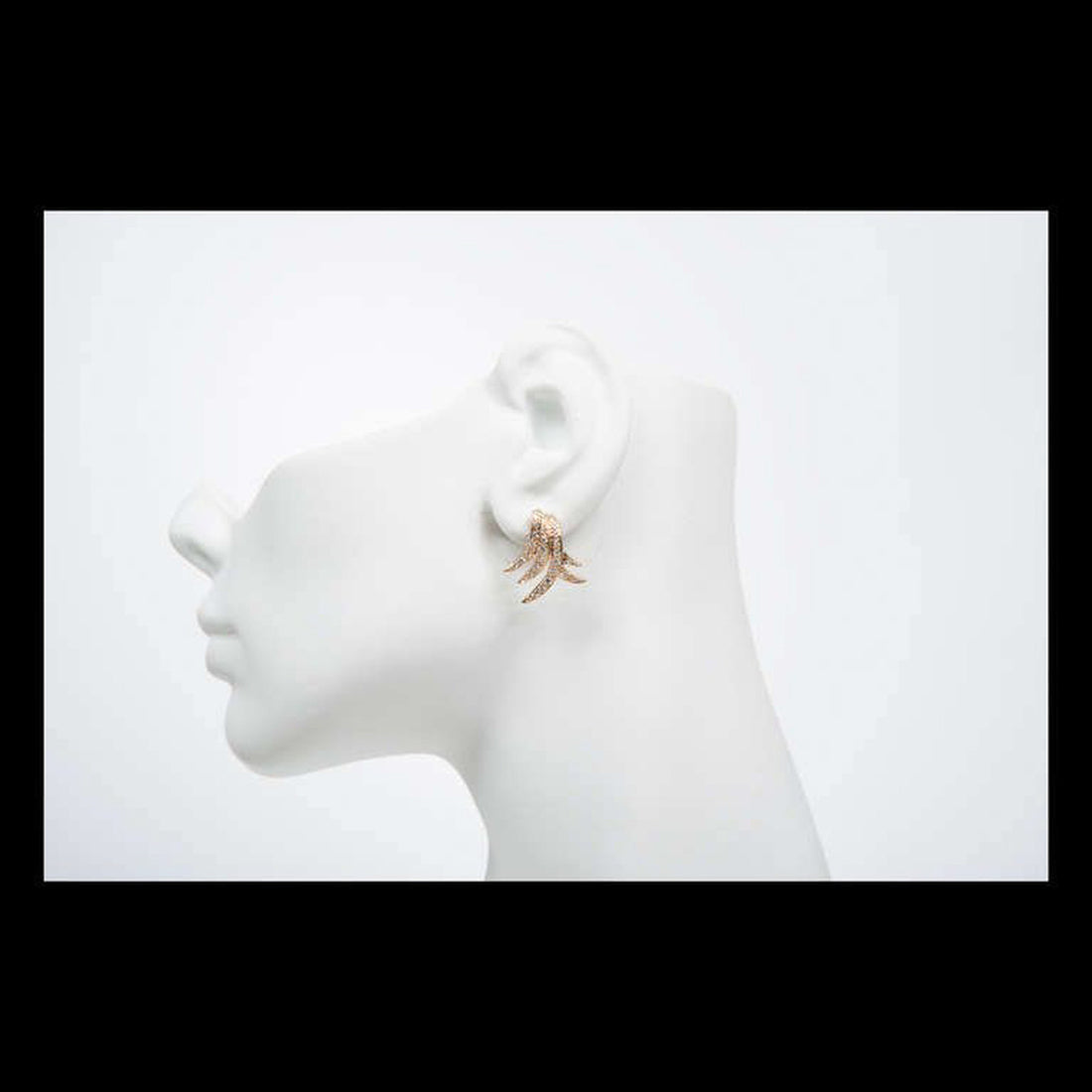 1.04 Carat Pave Diamond Gold Swirl Earrings – image 4