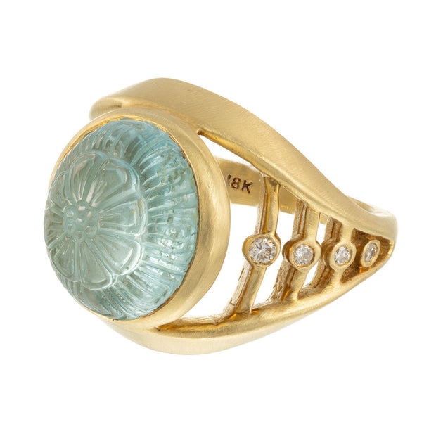 Robin Rotenier 5.30 Carat Carved Aquamarine Diamond Yellow Gold Cocktail Ring