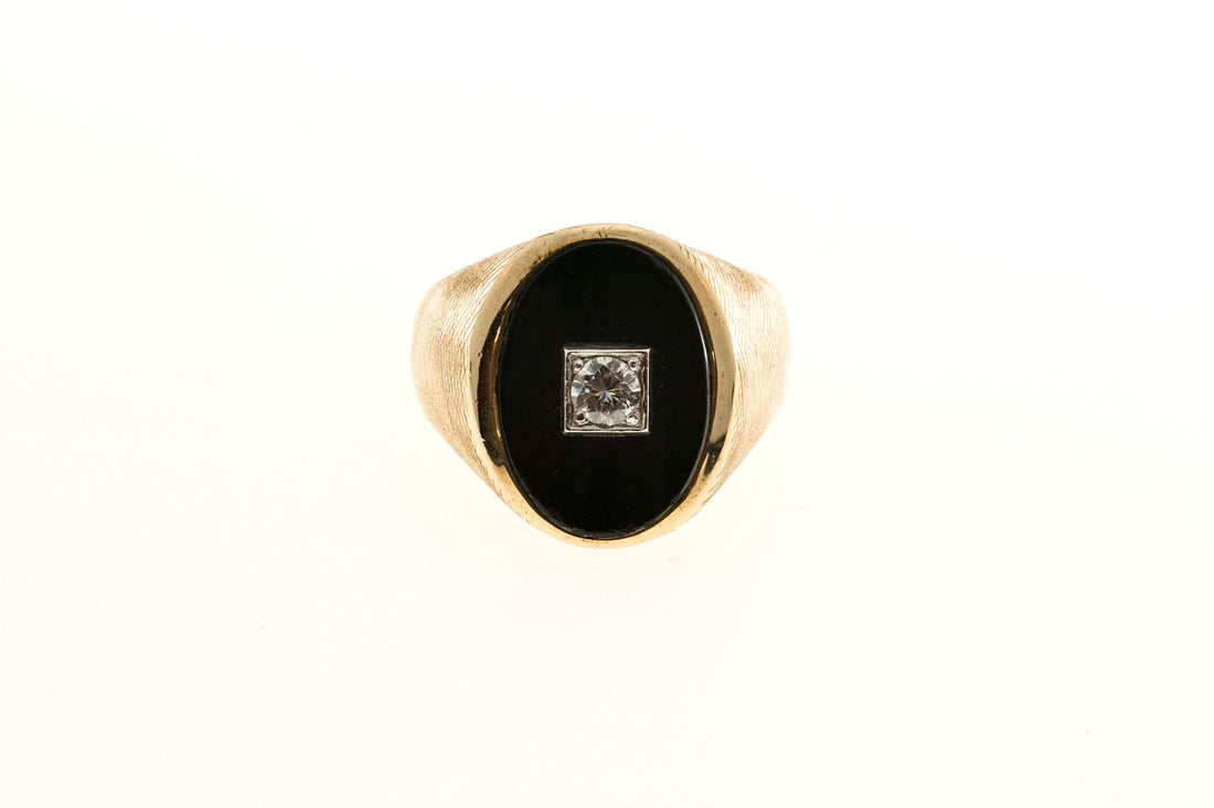 Vintage Men's .20ct Florentined 14k Yellow Gold Black Onyx Center Diamond Ring – image 2