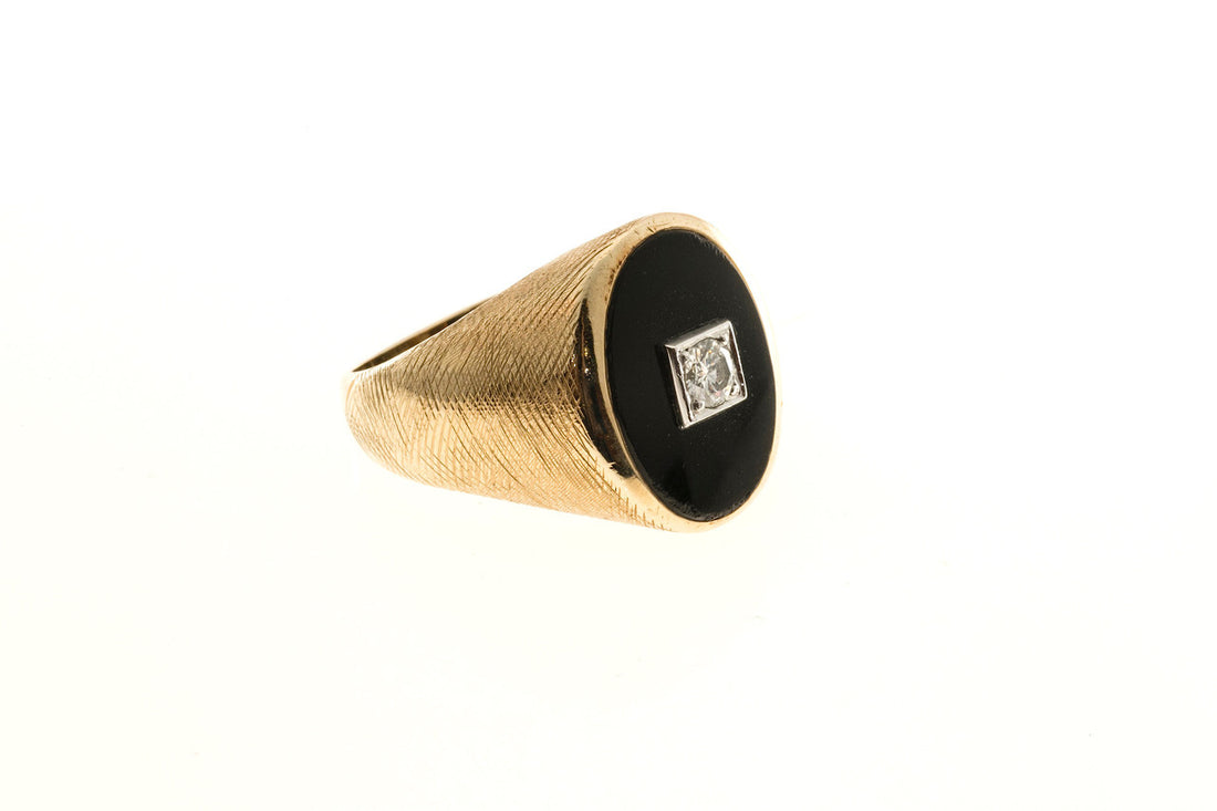 Vintage Men's .20ct Florentined 14k Yellow Gold Black Onyx Center Diamond Ring – image 3