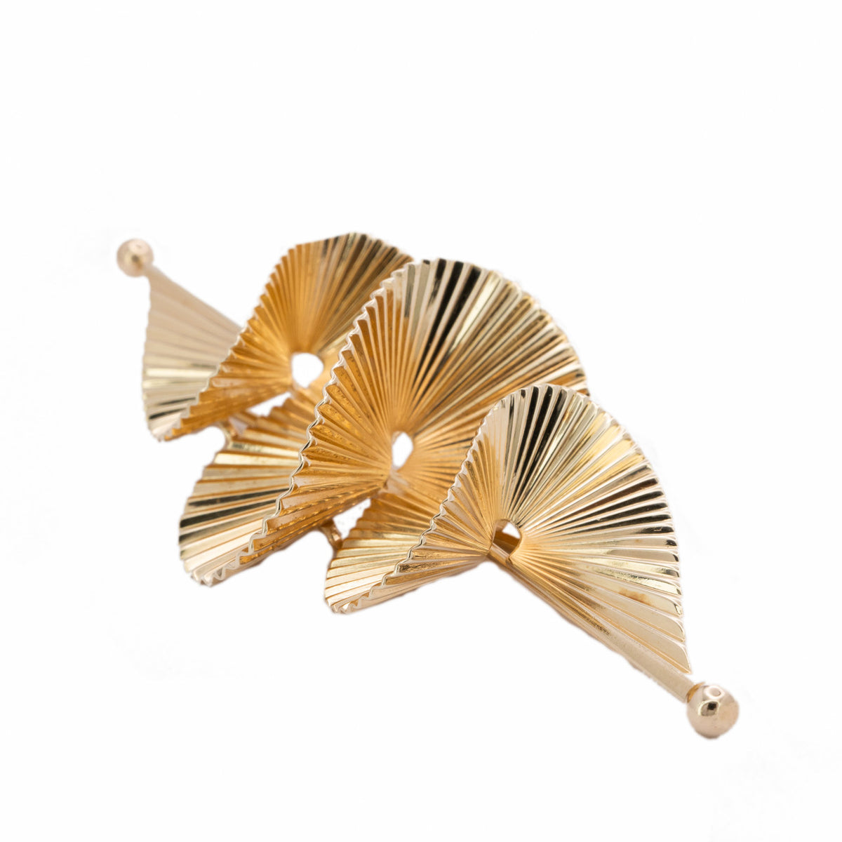 14 Yellow Gold Swirl 3D Fan Brooch – image 3